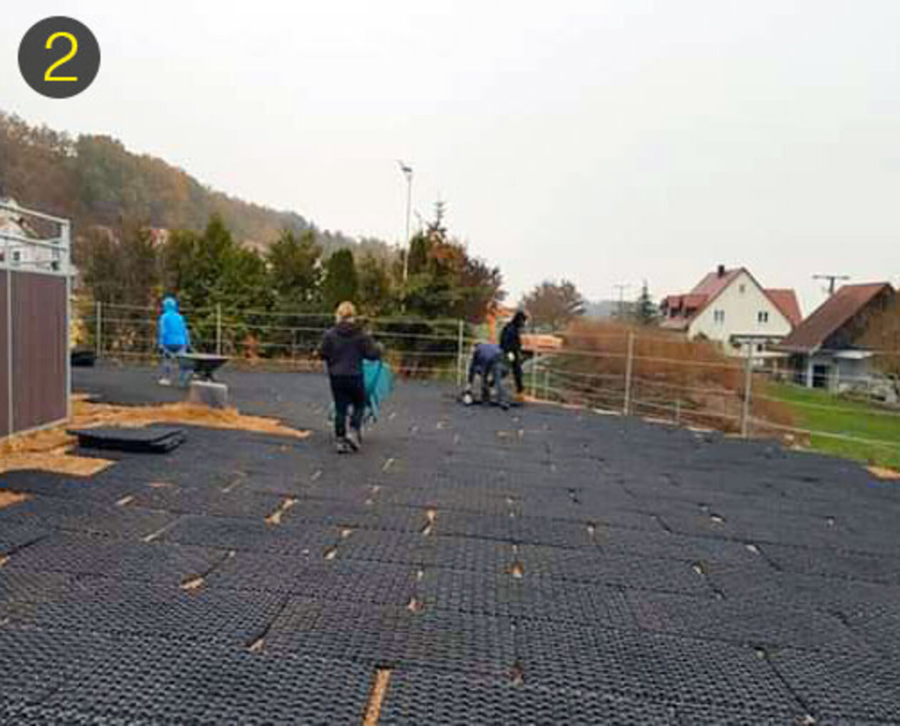 Install the paddock paving = OTTO PerforatedMats